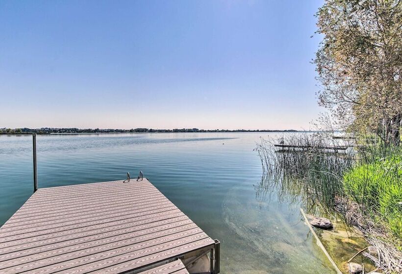 Picturesque Moses Lake House W/ Boating Dock