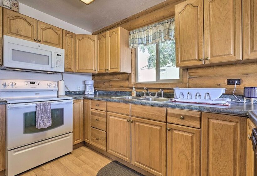 Pioche Family Cabin W/ View   Walk To Main St!