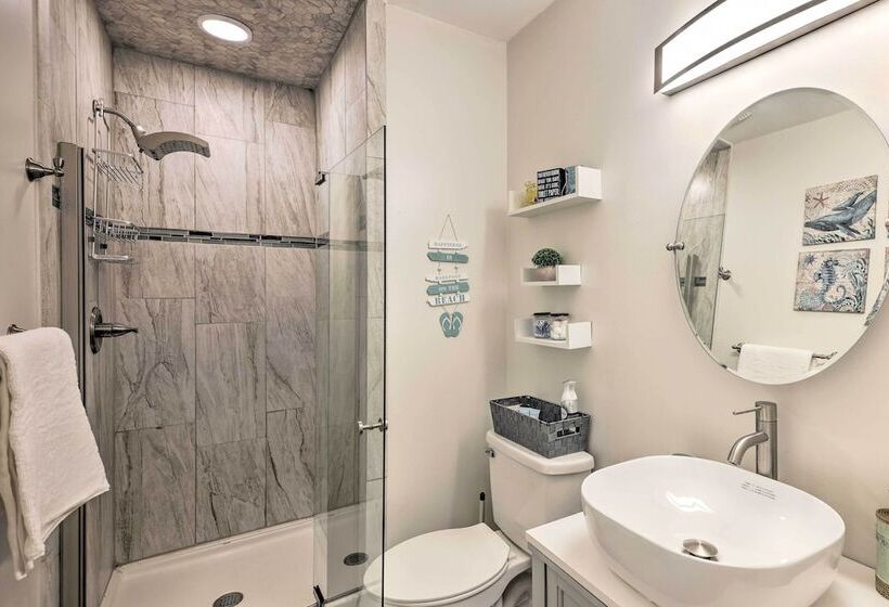 Hot Tub + Games: Home Near Tobyhanna State Park