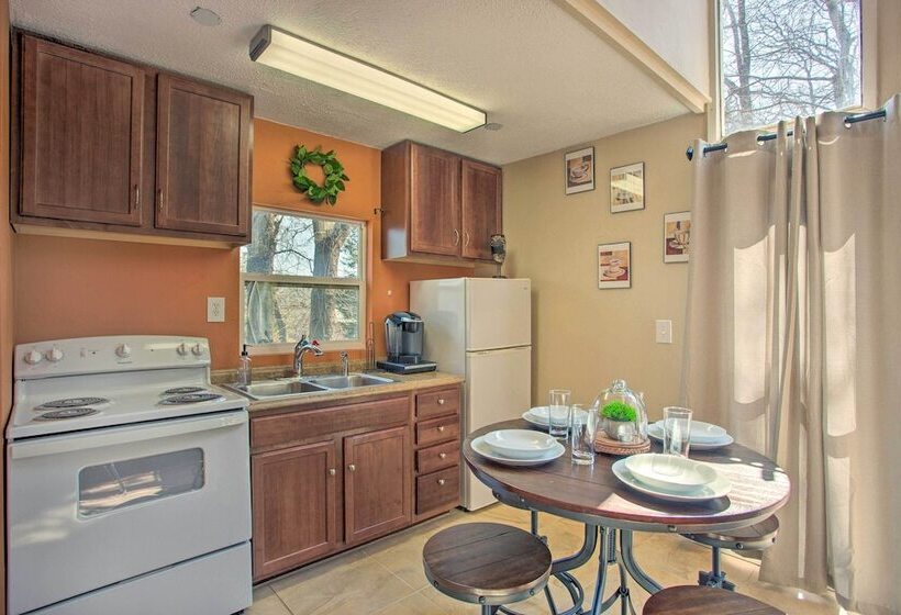 Pottsboro Home < Half Mi To Lake Texoma!