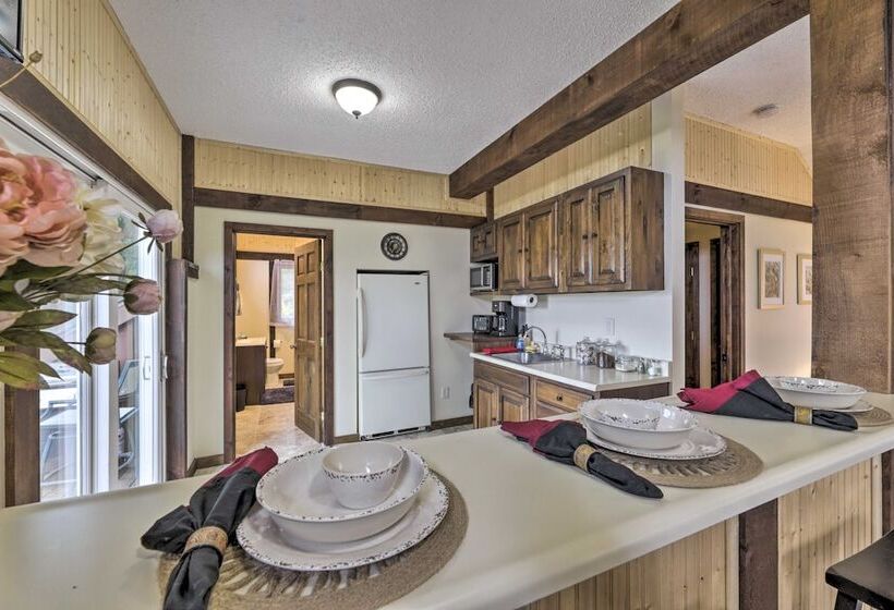 Private Guest House W/ Deck + Spectacular Views!