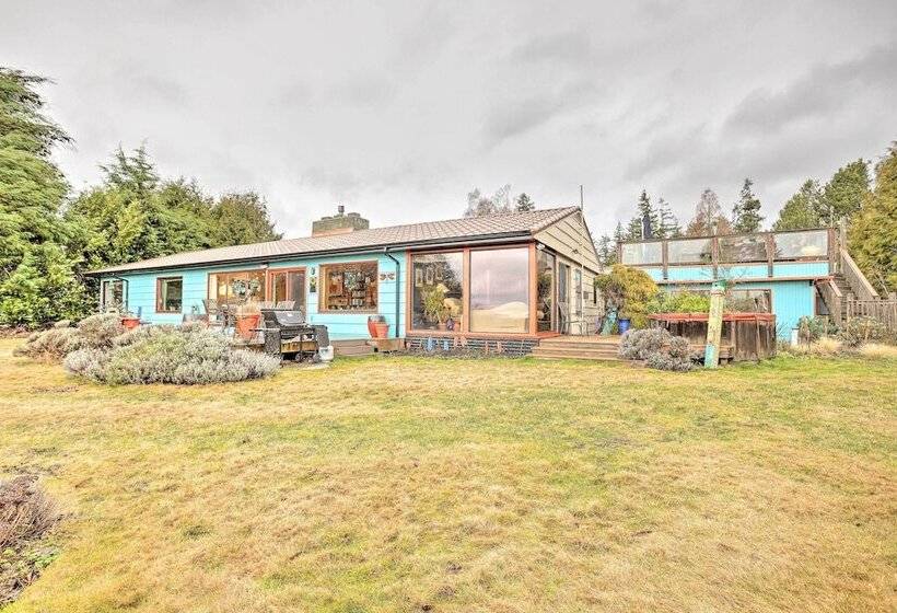 Private Waterfront Bellingham Estate!