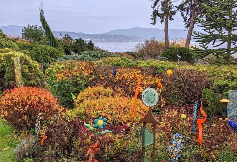 Private Waterfront Bellingham Estate!