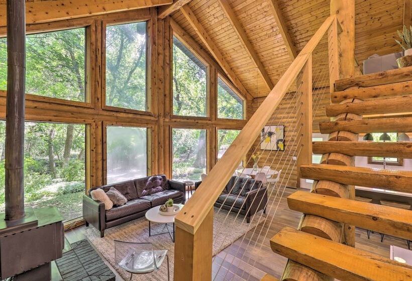 Provo Cabin W/ Mountain Views, Babbling Creek
