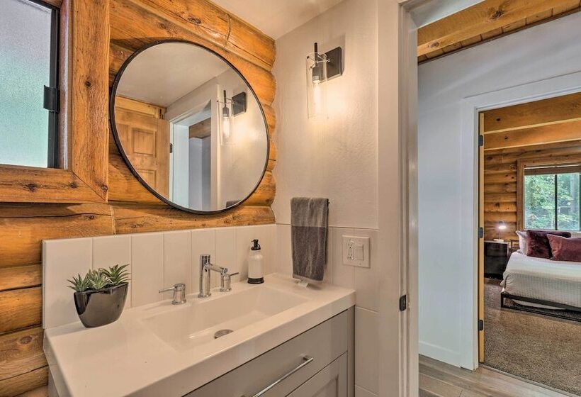 Provo Cabin W/ Mountain Views, Babbling Creek