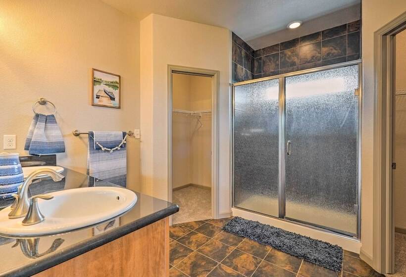 Pueblo West Home   Full Deck & Near Reservoir