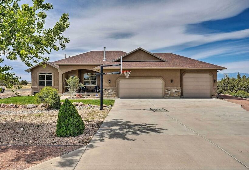 Pueblo West Home   Full Deck & Near Reservoir