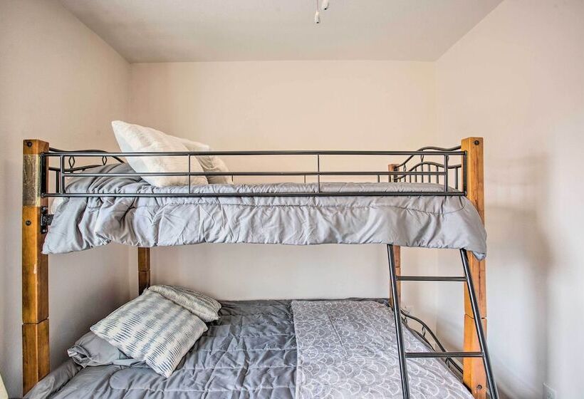 Quaint Montrose Cottage < 1 Mi To Main Street