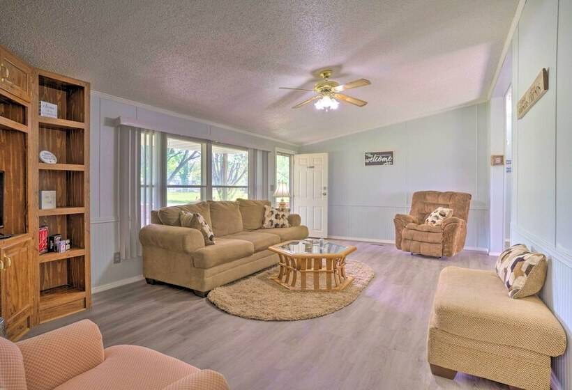 Quaint Ridgely Home ~ 9 Mi To Reelfoot Lake!