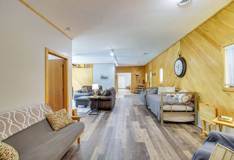 Quiet Lakefront Grand Rapids Cabin On 5 Acres
