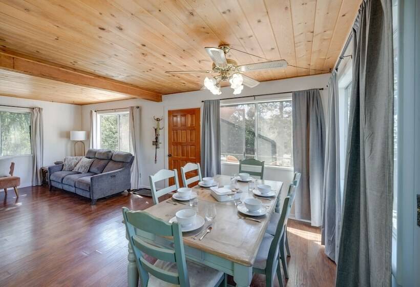 Quiet Sequoia National Forest Cabin W/ Fireplace