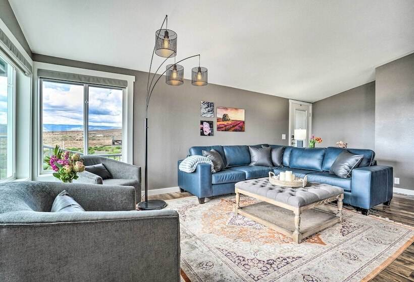 Quincy Home On Lavender Farm W/ River Views!