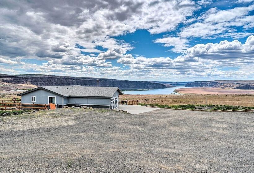 Quincy Home On Lavender Farm W/ River Views!