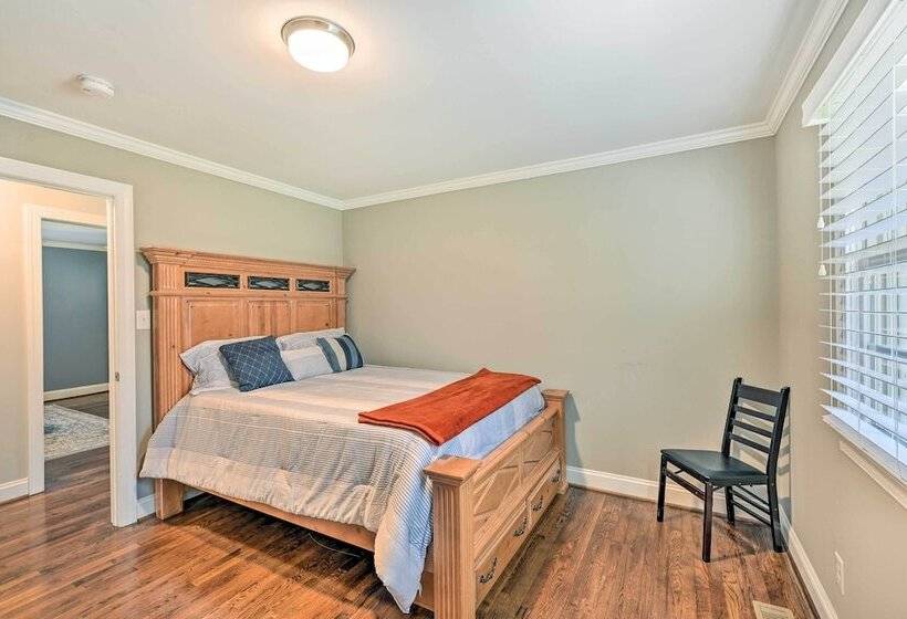 Ranch Style Home 7 Mi To Downtown Greensboro!