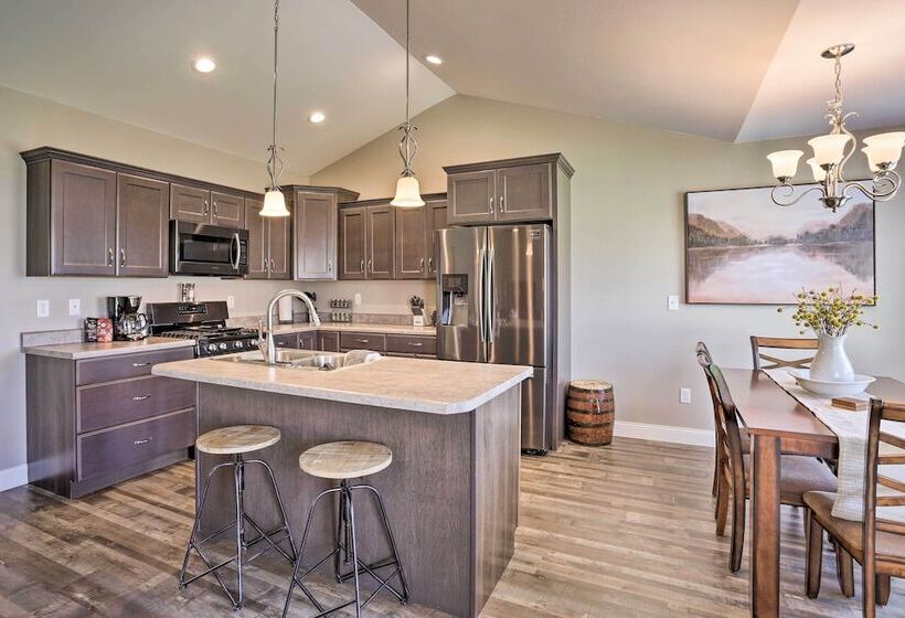 Rapid City Home W/ Patio < 5 Mi To Downtown!