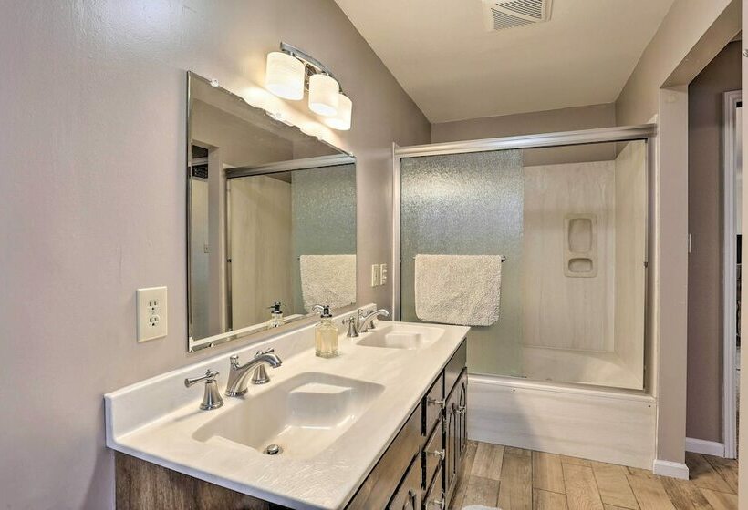 Rapid City Vacation Home W/ Wraparound Deck!