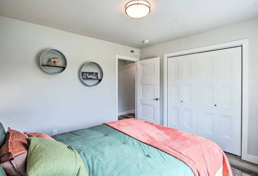 Red Lodge Home W/ Patio ~ 1 Mi From Downtown!