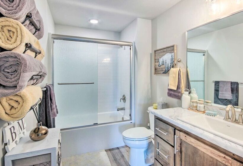 Red Lodge Home W/ Patio ~ 1 Mi From Downtown!