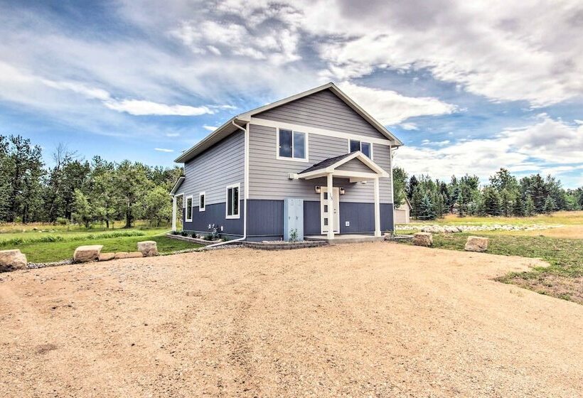 Red Lodge Home W/ Patio ~ 1 Mi From Downtown!