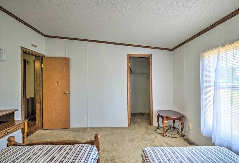 Relaxing Prairie Home, 29 Mi To Starkville!