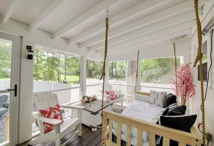 Renovated Bloomington Home Steps To Campus!