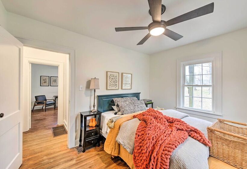 Renovated Bloomington Home Steps To Campus!