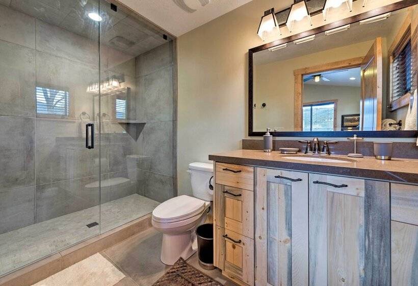 Renovated Historic Cabin ~25 Miles To Park City!