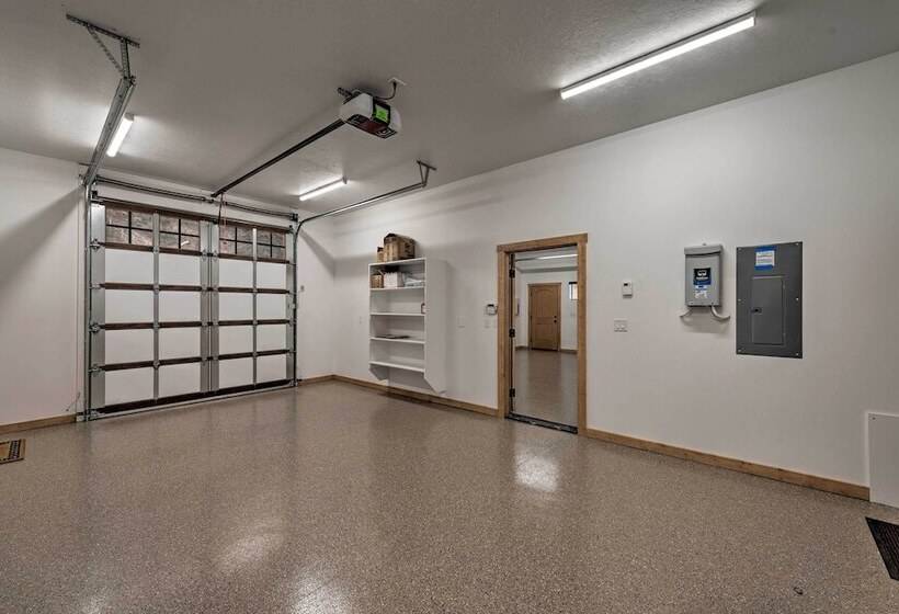 Renovated Historic Cabin ~25 Miles To Park City!