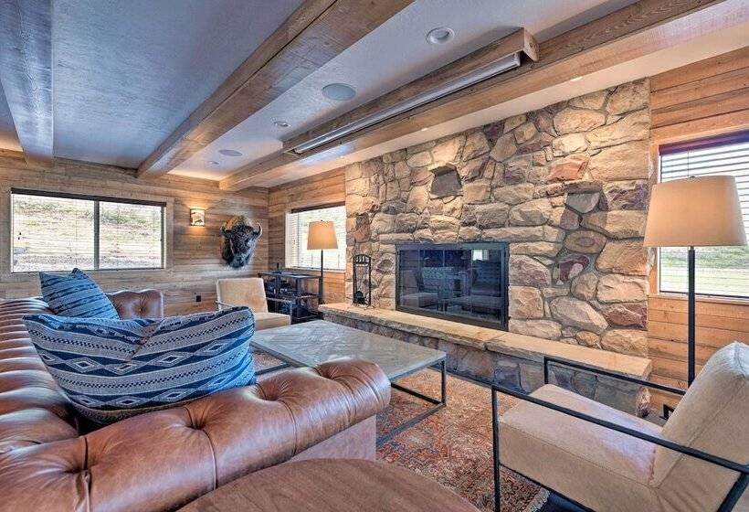 Renovated Historic Cabin ~25 Miles To Park City!