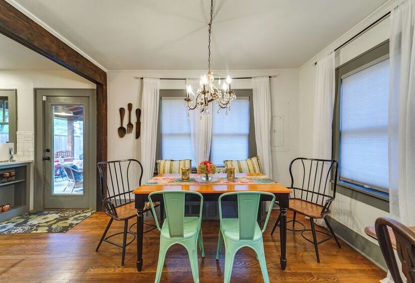 Renovated Lubbock Home   Walk To Texas Tech!