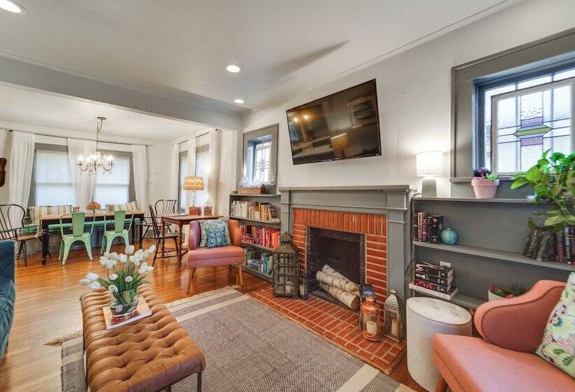 Renovated Lubbock Home   Walk To Texas Tech!