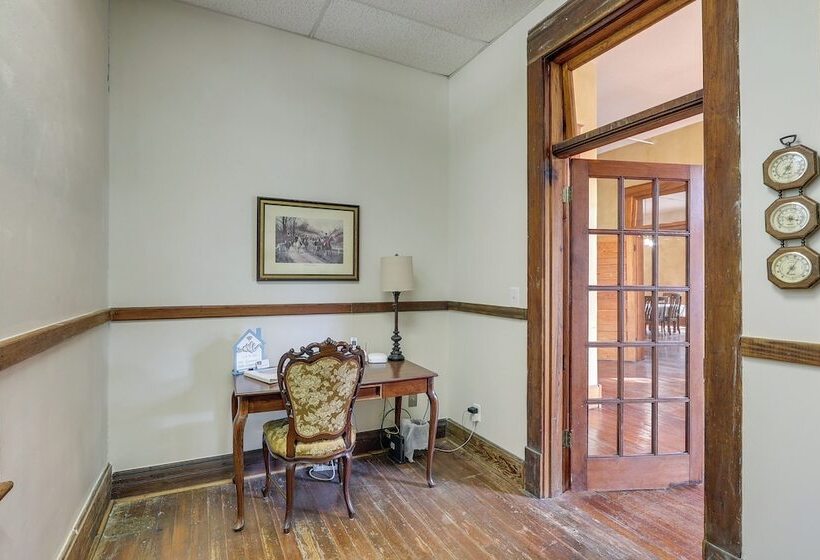 Renovated Schoolhouse W/ Piano & Private Deck!