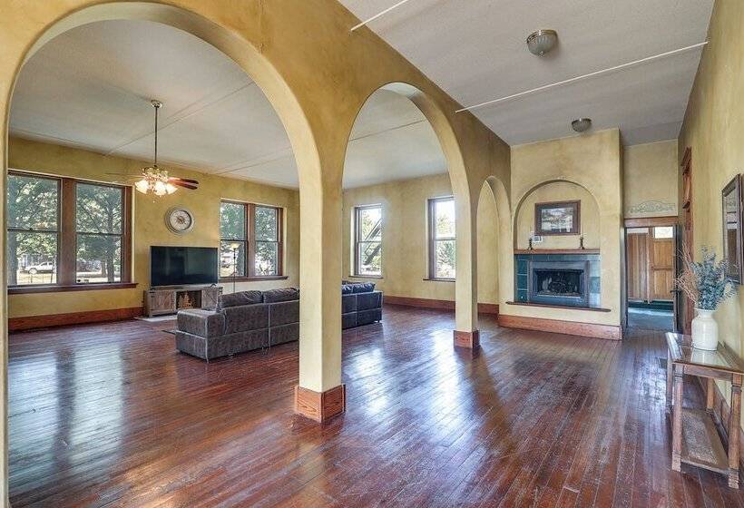 Renovated Schoolhouse W/ Piano & Private Deck!