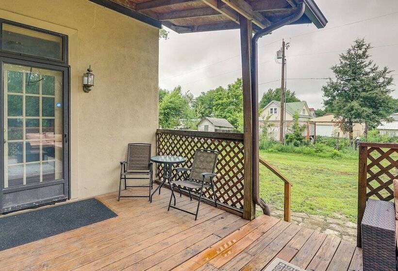 Renovated Schoolhouse W/ Piano & Private Deck!