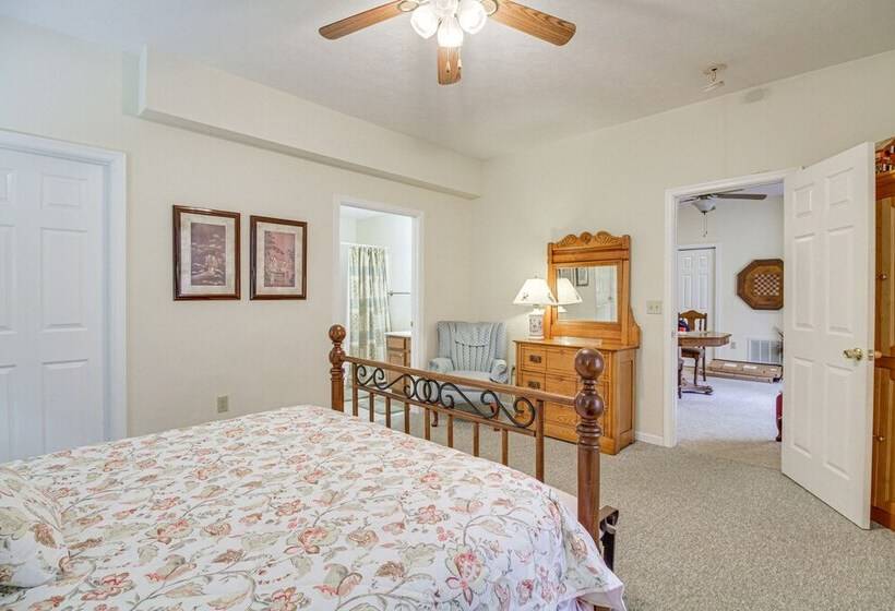 Resort Home On Mountain Golf Course W/ Deck & View