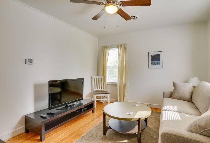 Richmond Vacation Home: 4 Mi To Downtown!