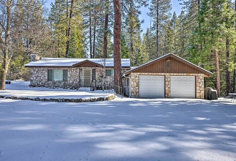 Riverfront Home Near Yosemite National Park!