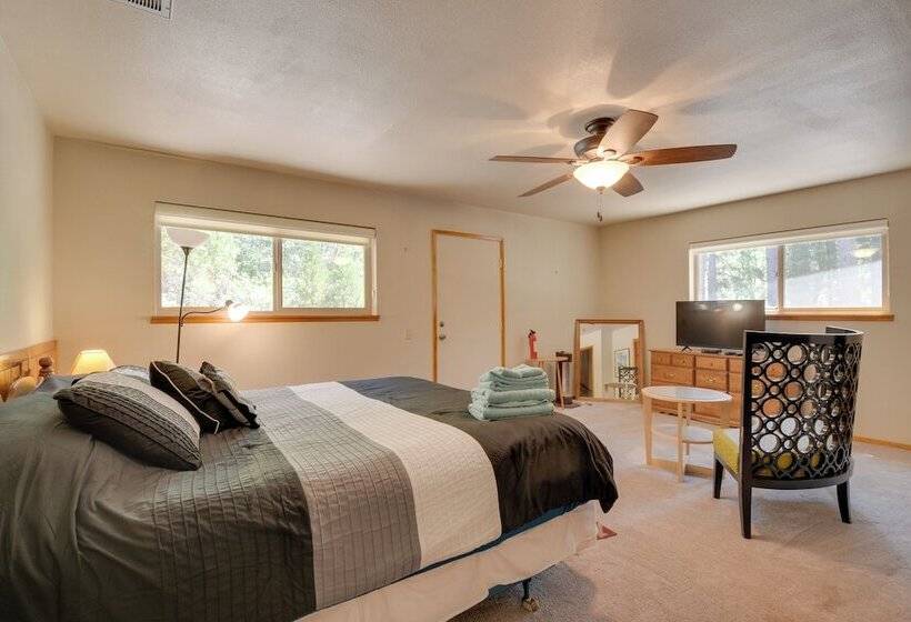 Riverfront Home Near Yosemite National Park!