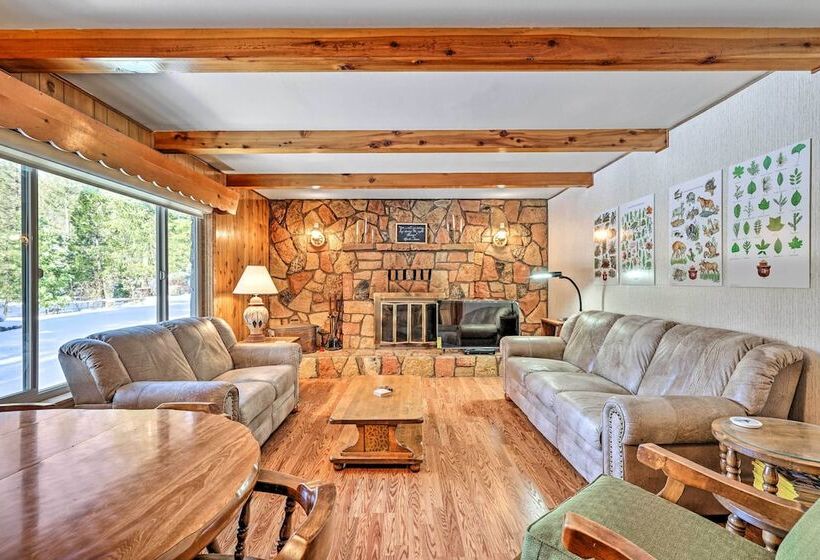 Riverfront Home Near Yosemite National Park!