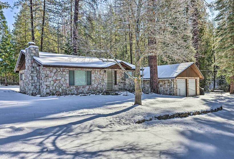 Riverfront Home Near Yosemite National Park!