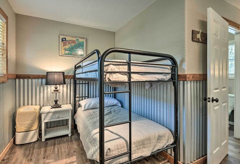 Riverfront Tivoli Escape W/ Bay Access & Dock