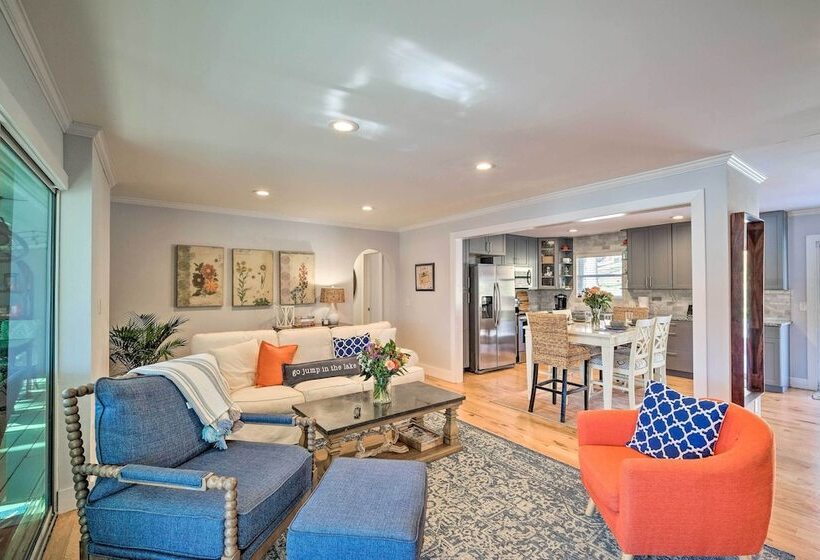 Rogers Lakehouse W/ Deck, Near Beaver Lake!