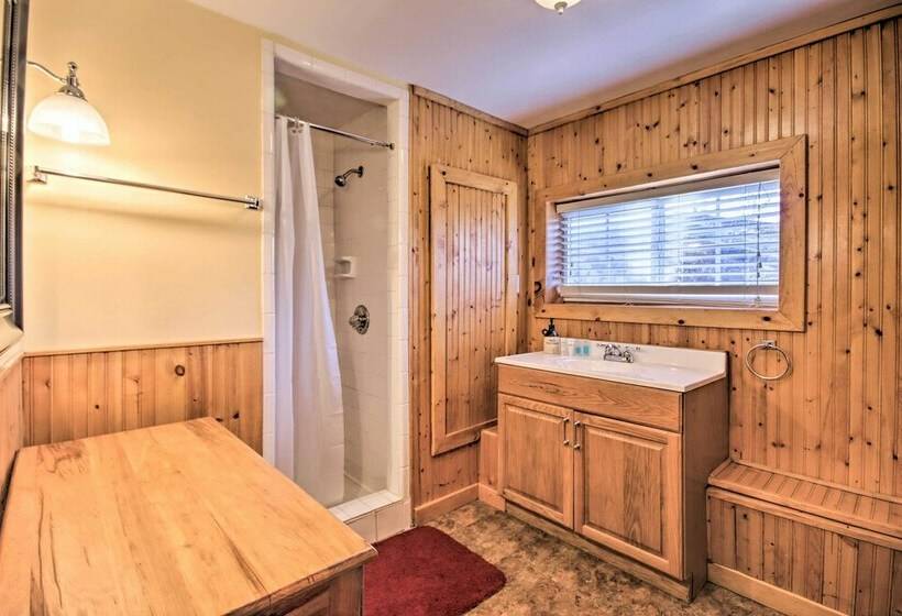 Rustic Eucha Dwelling W/ Balcony, Grand Lake Views