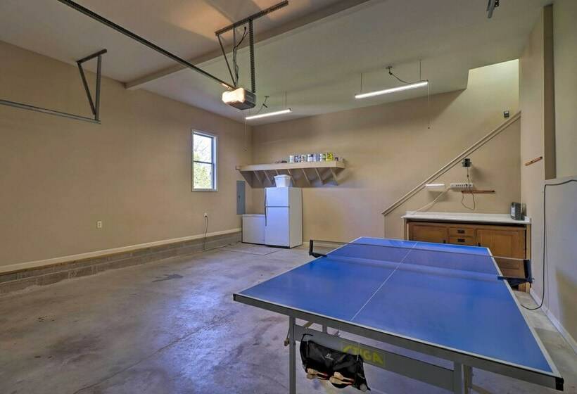 Rustic Lake View Home Near Greers Ferry Lake