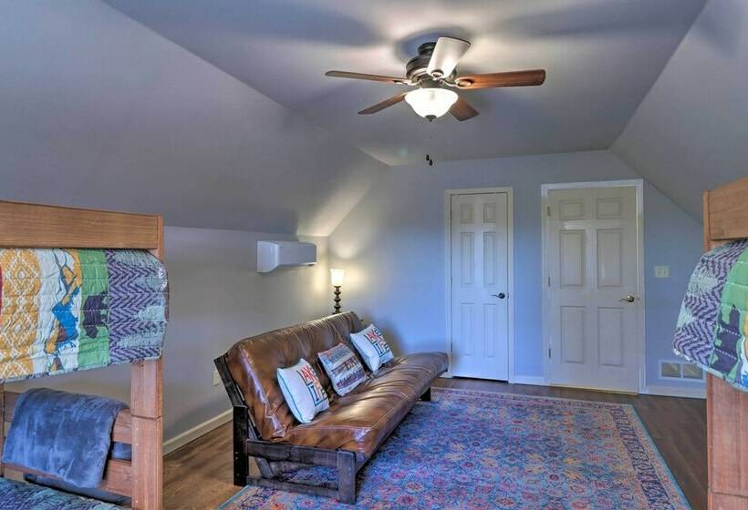 Rustic Lake View Home Near Greers Ferry Lake