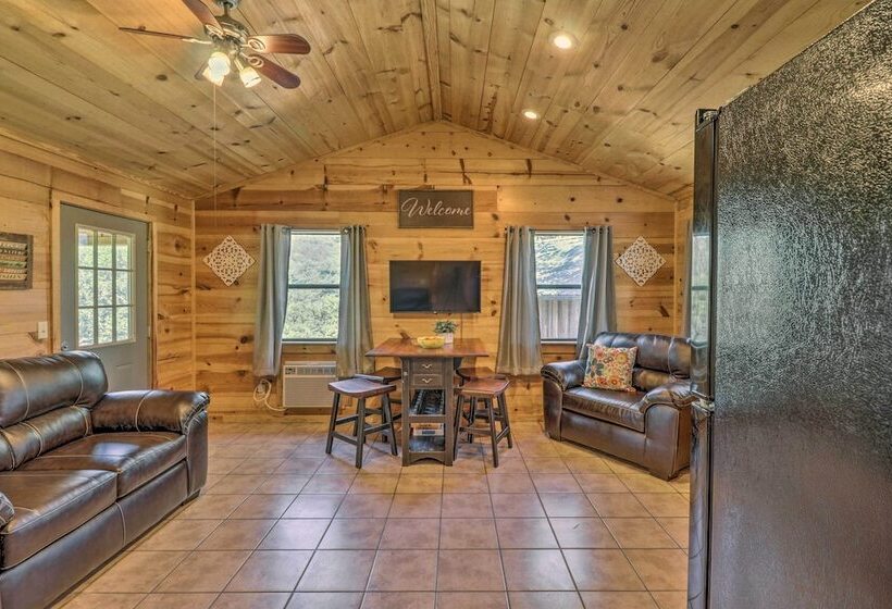 Rustic Mtn View Cabin < 1 Mile To White River!