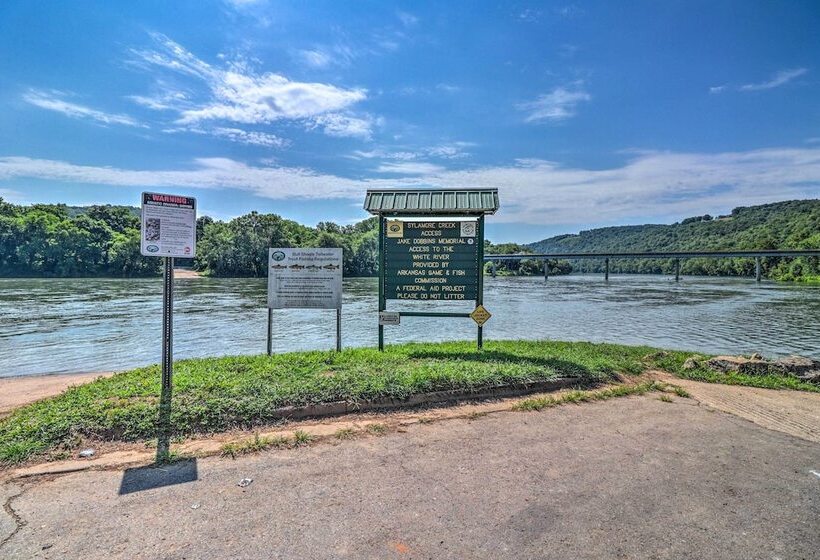 Rustic Mtn View Cabin < 1 Mile To White River!