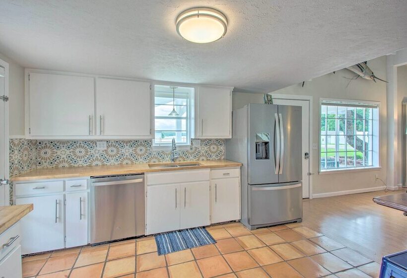 Sanders Island View Home Steps To Lake Texoma