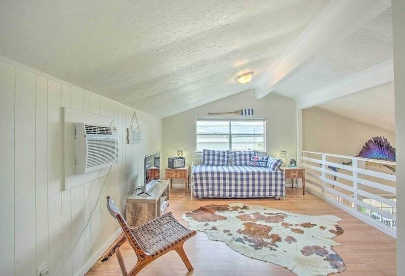 Sanders Island View Home Steps To Lake Texoma