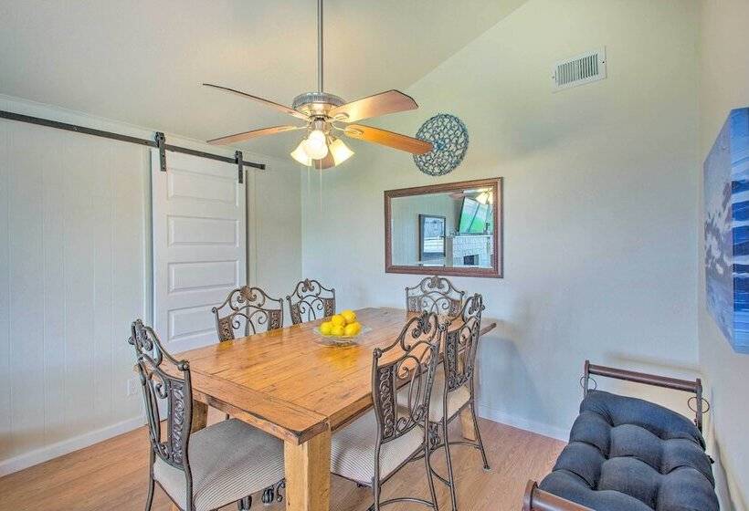 Sanders Island View Home Steps To Lake Texoma